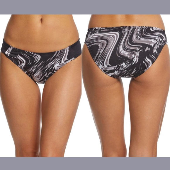 NWT Nike [ Large ] Amp Surge Side Inset Bikini‎ Bottom in Black - Picture 1 of 12